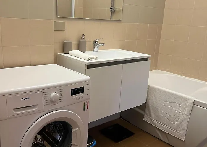 Like Mono 2 Lejlighed Sesto Calende